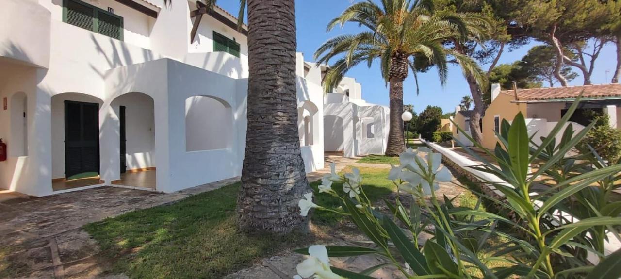 Apartamentos Playa Park Brisas Son Xoriguer Кала-ен-Бош Екстер'єр фото